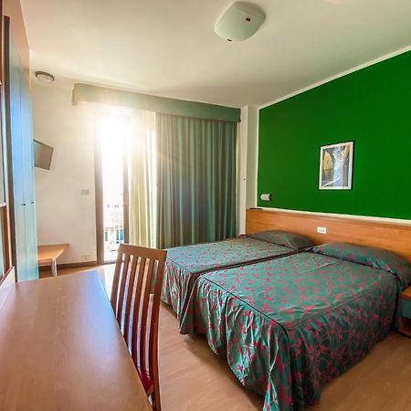 Hotel Fenix Cavallino-Treporti Exteriör bild