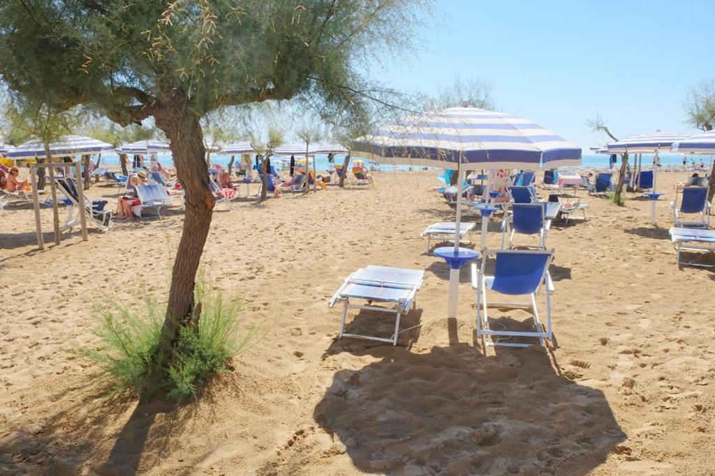 Hotel Fenix Cavallino-Treporti Exteriör bild